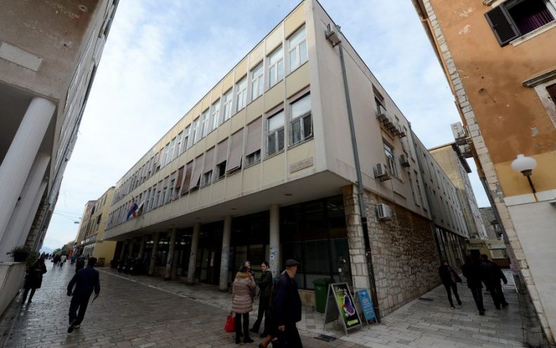 Prodaje se zgrada “socijalnog” na Poluotoku
