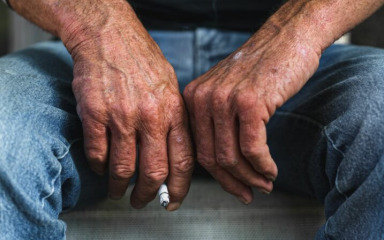 Okrutni pedofil 13-godišnjaku iz doma davao cigarete da bi ga mogao silovati