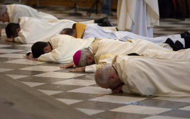 Eksplozivno izvješće o pedokriminalu u katoličkoj crkvi: Na tisuće žrtava svećenika traže pravdu