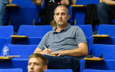 Rubeša pozvao novinare u 19 sati na sastanak koji je održan – u 16. Nažalost, nemamo vremenski stroj…