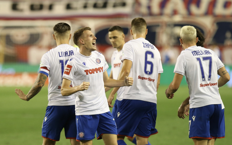 Hajduk pred 34.000 navijača na Poljudu pobijedio Dinamo s 1-0
