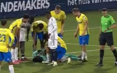 VIDEO Utakmica između Waalwijka i Ajaxa prekinuta u finišu nakon što se domaći vratar srušio i u kritičnom stanju prebačen je u bolnicu