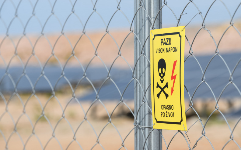 Muškarac kod Županje poginuo od strujnog udara