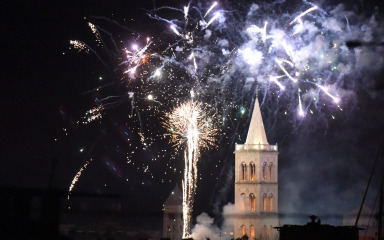 Bez novogodišnjeg vatrometa 44 grada, među njima i Zadar