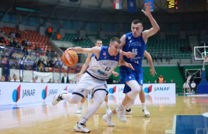 Aleksandar Aranitović (KK Cibona) i Marko Ramljak (KK Zadar)