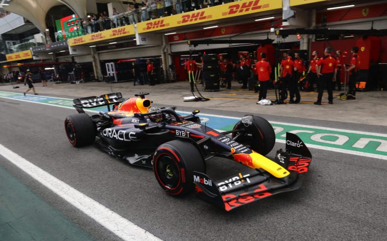 Max Verstappen kreće s prve startne pozicije u Veliku nagradu Sao Paula, to je 32. 