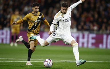 Real Madrid produžio ugovor s urugvajskim veznjakom, u ugovoru je sada već uobičajena odštetna klauzula od miljardu eura