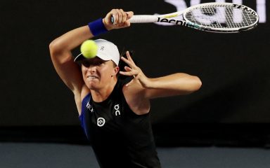 Iga Swiatek izborila finale turnira u Cancunu nakon što je svladala prvu tenisačicu svijeta Arinu Sabaljenko