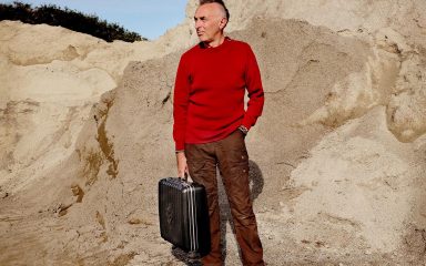 Yann Tiersen na novoj turneji putuje Europom sam u kamperu, a u ožujku stiže i do Zagreba