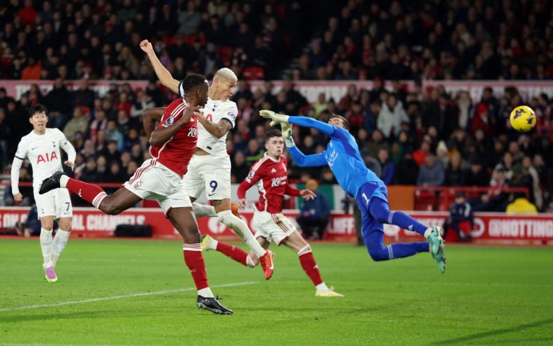 Tottenham svladao Nottingham Forest, Dejan Kuluševski zabio i asistirao