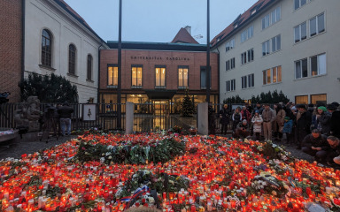 Dan žalosti u Češkoj za žrtve pucnjave u Pragu