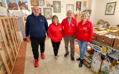 Virani prikupljaju donacije za korisnike Pučke kuhinje u Zadru i obitelji u Otočcu