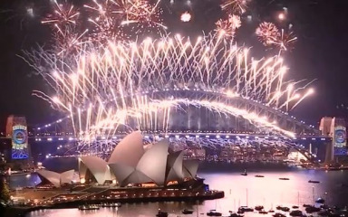 VIDEO Sydney i Auckland dočekali Novu godinu spektakularnim vatrometima