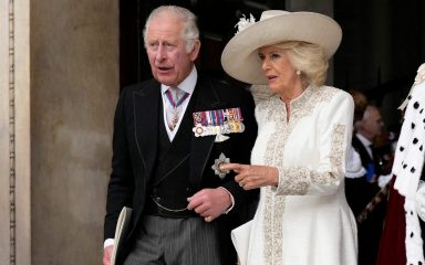 Kraljica Camilla javlja novosti o zdravstvenom stanju kralja Charlesa