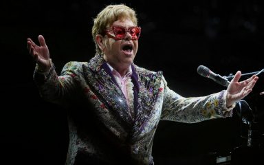 Elton John osvojio svoj prvi Emmy i pridružio se elitnom klubu EGOT