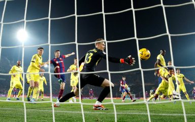 Barcelona u ludoj utakmici primila pet golova i još jednom razočarala