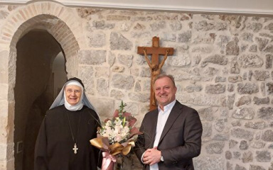 Povodom blagdana Sv. Stošije gradonačelnik Dukić posjetio samostan sv. Marije