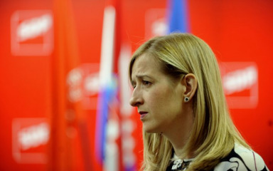‘Plenković lažno insinuira o nelegalnim medijima i krši ustavno pravo na slobodu govora’