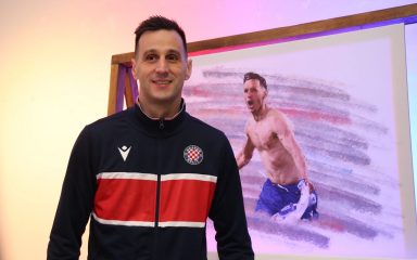 Nikola Kalinić u Hajduku do kraja sezone, na Poljud se vraća potjerani napadač