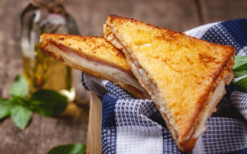 Otkrivamo jednostavan trik za fantastičan topli sendvič sa sirom - u tavi
