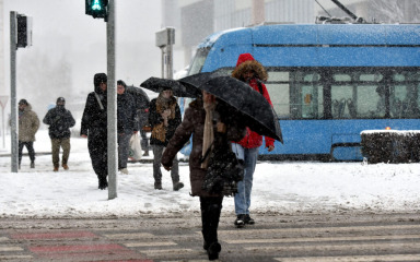 U ponedjeljak opasnost od hladnih valova u Hrvatskoj. Evo kako zaštiti zdravlje