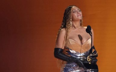 Beyoncé tijekom Super Bowla najavila novi album i izbacila dvije nove pjesme
