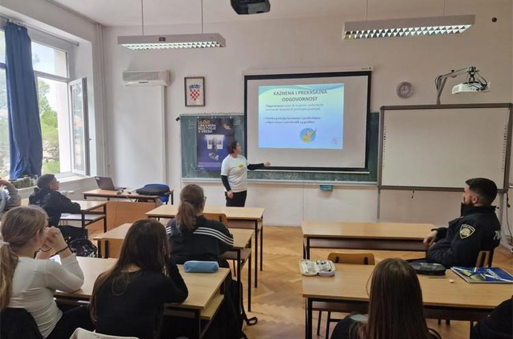 Provedene razne preventivne aktivnosti u Srednjoj školi Bartula Kašića Pagu