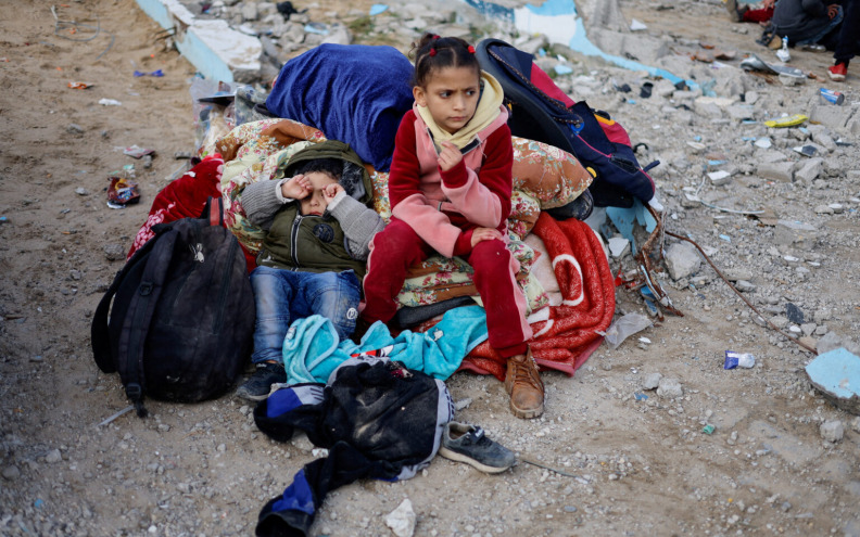 Nastavljaju se smrtonosni udari na Gazu, poginulo puno žena i djece