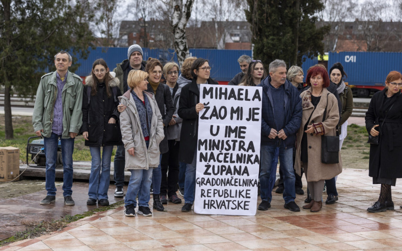 Tko žali za Mihaelom koju je ubio policajac? Na prosvjedu u Osijeku zatražena ostavka ministra Božinovića