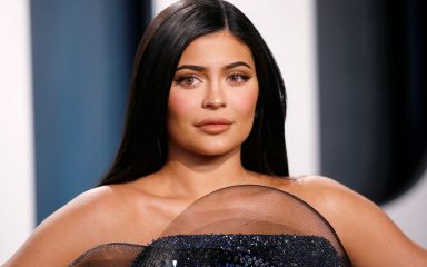 Kylie Jenner pod metom kritika zbog “neetičnosti” nove modne linije
