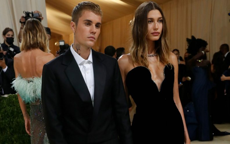 Hailey Bieber stala na kraj tračevima o braku s Justinom Bieberom objavivši rođendansku poruku