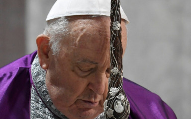 Papa pozvao na prekid vatre u Gazi, obratio se i zapadnom Balkanu