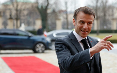 Macron želi pravo na pobačaj na razini Europske unije: “Predvodit ću ovu bitku”