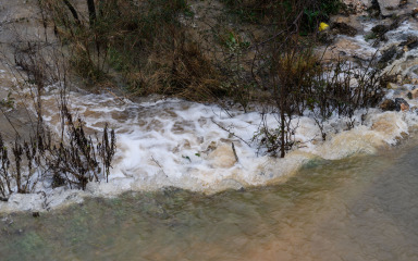 Zbog poplavljenog kolnika zatvorena cesta u Žeravi
