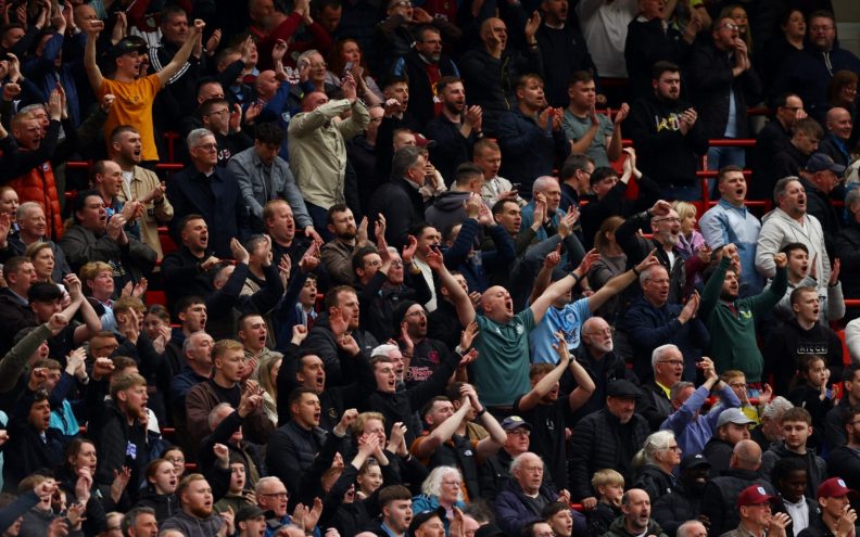 Burnley osudio dio svojih navijača koji su pogrdno skandirali o tragediji momčadi Manchester Uniteda