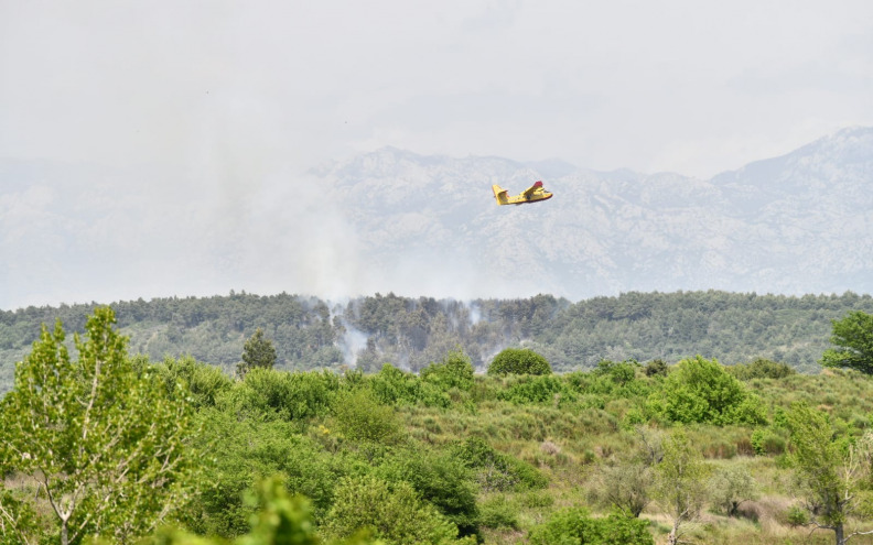 Požar u općini Ražanac je lokaliziran