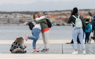 Prvi proljetni posjetitelji stigli u Zadar: ‘Novim ulaganjima odgovaramo na zahtjeve naših gostiju…’