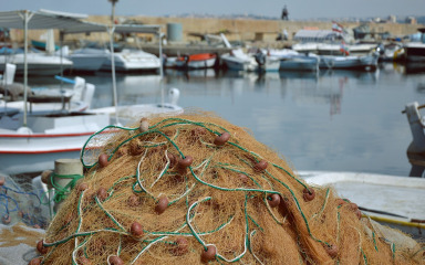 KRADLJIVCI NE BIRAJU Na području Dugog otoka ukrao ribarske mreže iz mora