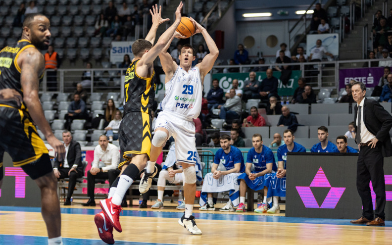 JUNAK ZADRA IMA NOVI KLUB Luka Božić napustio Europu i odlazi na drugi kontinent