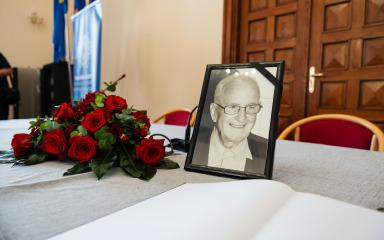 Održana komemoracija za profesora Mladena Dorkina