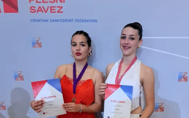 Cvita Bačić i Lea Brajica briljirale na bodovnom turniru u latinsko-američkim plesovima