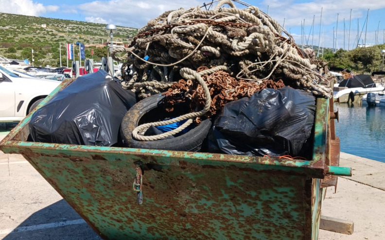 Uspješno provedena velika akcija čišćenja Jadranskog mora i priobalja na području ACI marine Šimuni