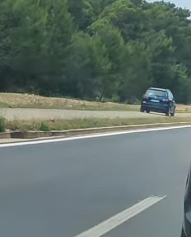 VIDEO Gužvu prema Kožinu izbjegao vožnjom biciklističkom stazom, snimka izazvala brojne reakcije