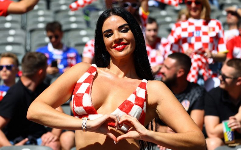 FOTO Nogomet odavno nije samo muška stvar, to su dokazale i brojne hrvatske navijačice