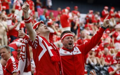 Danski navijač izvjesio je transparent na kojem je pisalo “Fuck UEFA”, uslijedila je kazna