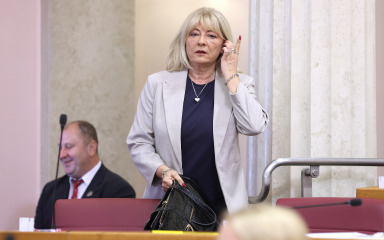 Premijer na pitanje Irene Dragić o prosvjedu odgojiteljica u Biogradu: ’Naći ćemo rješenje’