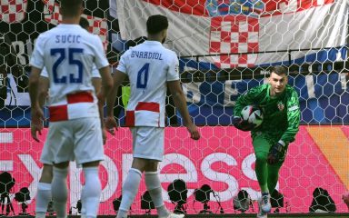 Livaković je ponovo bio ponajbolji igrač: “Protiv Italije idemo na sve ili ništa”