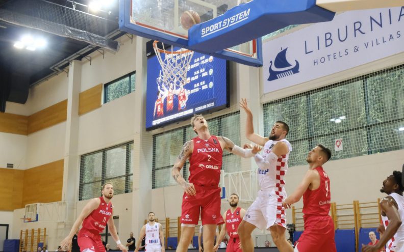 Hrvatski košarkaši se probudili u trećoj dionici pa došli do uvjerljive pobjede na turniru u Opatiji