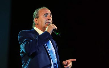 Mladen Grdović na Uskrs objavio fotografiju s kisikom, evo što kaže o vlastitom zdravlju