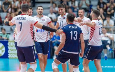 Hrvatski odbojkaši sa stopostotnim učinkom dočekuju Final Four Zlatne skupine Europske lige